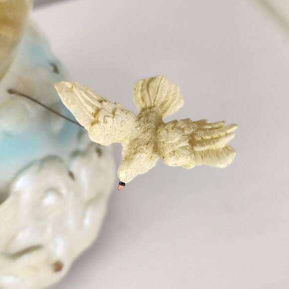 Snow Globe Mother Mary and Child Musical Flying Dove - Picture 2 of 6